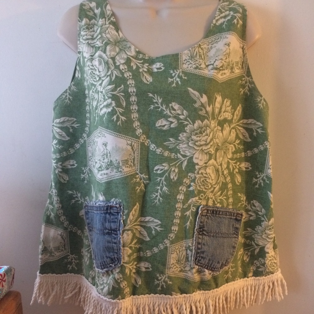Thrifty trixxie Brand Top